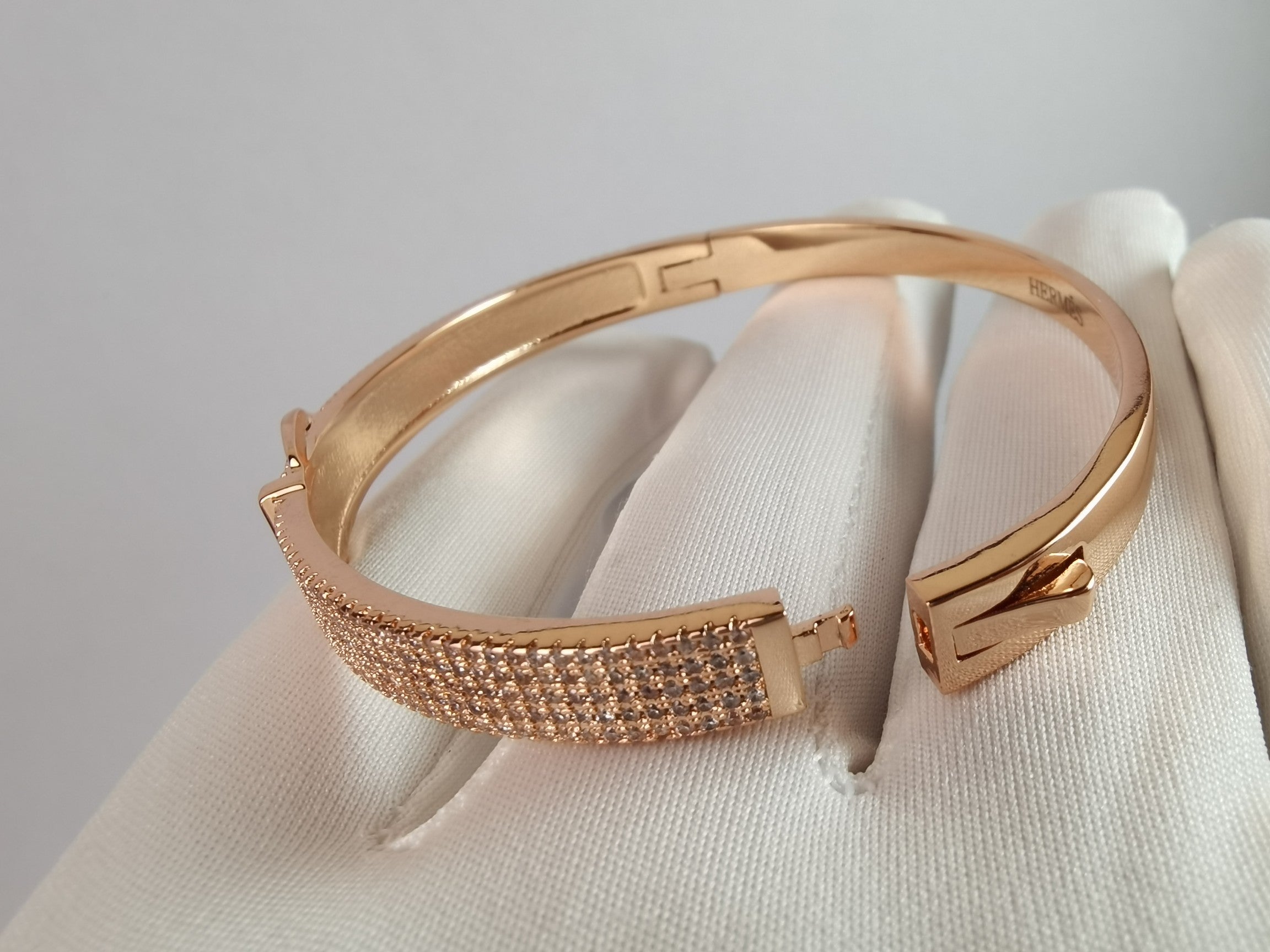 18K Kelly Diamond Vintage Hermes Bracelet